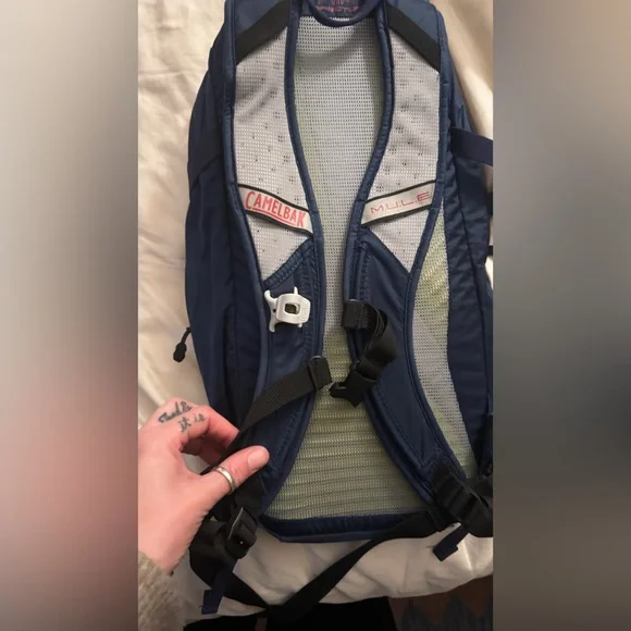 CamelBak Navy and Crimson Backpack - Picture 9 of 10
